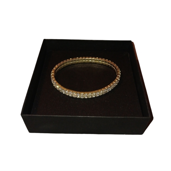 NWOT 3 Piece Stretch Bracelet Set, Silver Crystal Cross - Picture 2 of 8